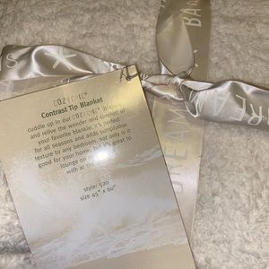 Barefoot dreams blankets new size 45/60